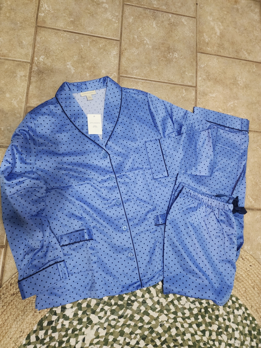 NWT Appleseeds Blue Polka Dot Sleep Set with Navy Dots Pockets Long Sleeve Pants